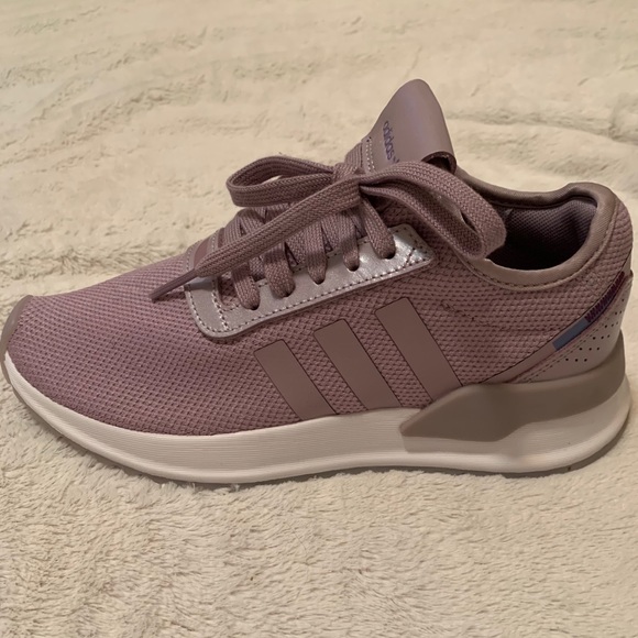 Light purple Adidas - Picture 10 of 11